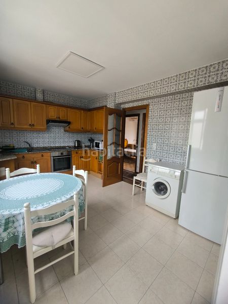 Foto e45b272a-a5ab-400e-925a-b72cd9108bca. Rent flat with heating in Eirís Coruña (A)