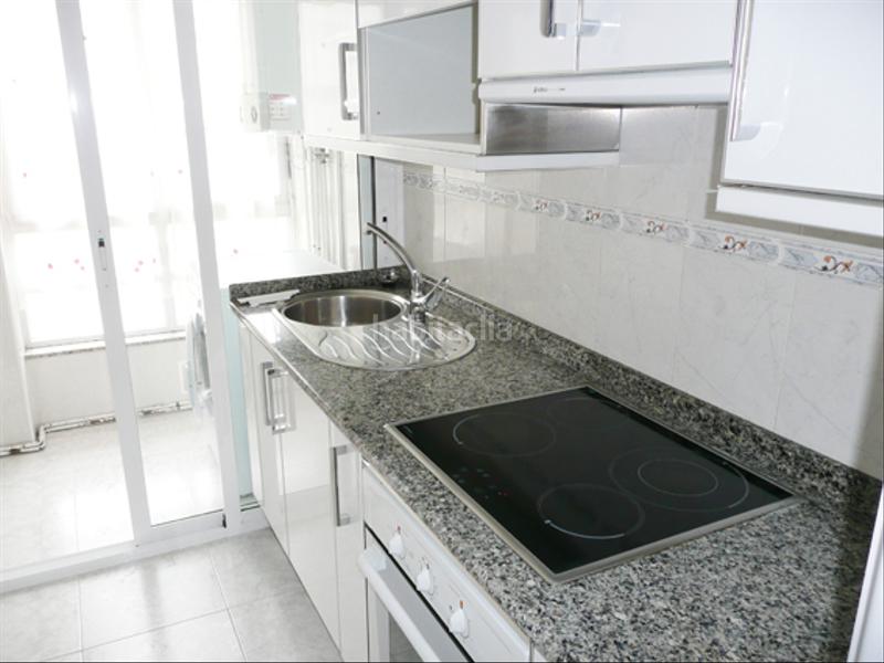 Foto 6a8af041-bf49-431f-91f4-a3e8e53bac8f. Appartement avec chauffage dans Someso - Matogrande Coruña (A)