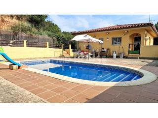 Xalet a Lloret Residencial - Montlloret. Lloret residencial, vivienda con piscina privada