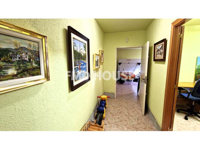 Foto 0f9e6ec3-b208-4edf-842d-be5b7bcdd7cc. Chalet avec parking dans Residencial Park Maçanet de la Selva