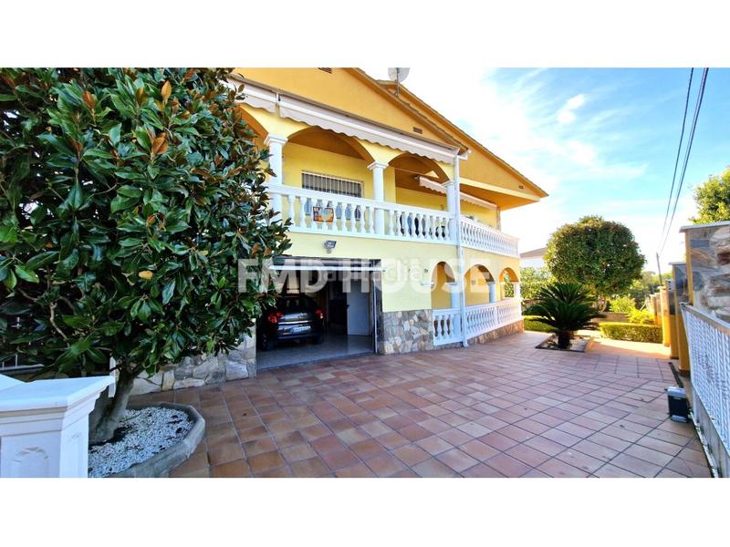 Foto 9fab107c-4bbf-4882-b0a1-c750589cf8f9. Chalet avec parking dans Residencial Park Maçanet de la Selva