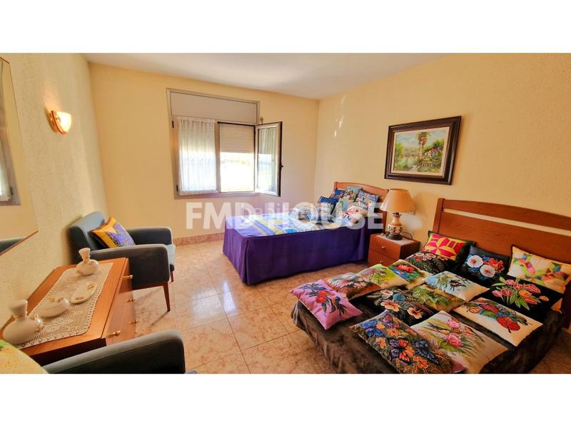 Foto a130a539-1de8-4c27-a9b4-0d616152616d. Chalet avec parking dans Residencial Park Maçanet de la Selva