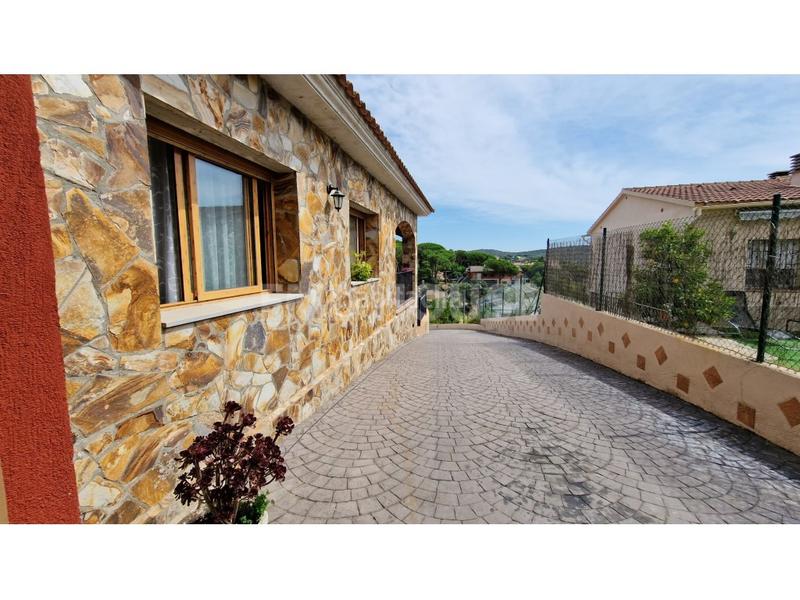 Foto 65037470-54c5-4804-b2dc-27271973bf4f. Chalet preciosa casa estilo rustico en Residencial Park Maçanet de la Selva