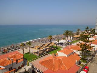 Studio à Centro Internacional. Estudio en primera línea de playa con espectaculares vistas al m
