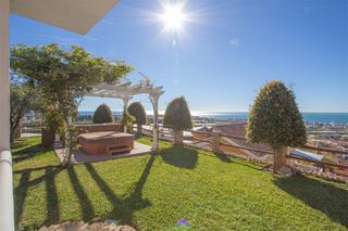 Chalet en Diseminado pago cajauja 2911. Espectacular villa independiente con vistas panorámicas al mar y