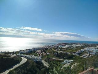 Casa en Calle del cerro de felipe 25. Vivienda unifamiliar en cj. balcón del mar, torrox.