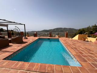 Mas à Diseminado el pago rio 2156. Villa en venta en torrox pueblo