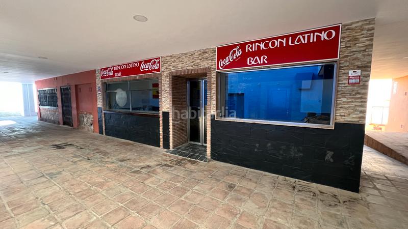 Foto 846a116d-3215-4704-90cb-ad773e2d6f70. Affitto locale commerciale in urbanización las flores 15 in Torrox