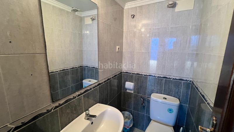 Foto fb2dcfd3-74c8-4326-aa59-1ead363ef414. Alquiler local comercial en urbanización las flores 15 se vende local comercial costa. en Torrox