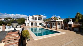 Xalet a Avenida de los cipreses 18. Villa de lujo en venta en cortijo san rafael, frigiliana.
