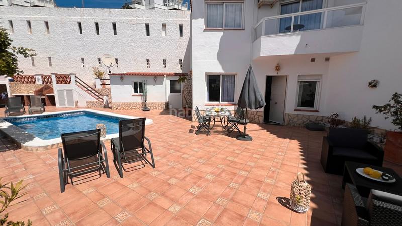 Foto 31263c90-249c-400f-a7bd-f4a80425acca. Casa aparellada amb calefacció aparcament piscina a Torrox