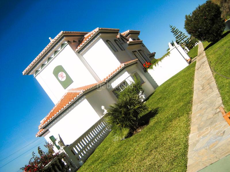 Foto 2c8f1c71-b069-4c28-a0d7-060026d54967. Chalet en avenida los aguacates 20 exclusivo chalet costa: un refugio de lujo y tranquilidad con vistas al mar en Torrox