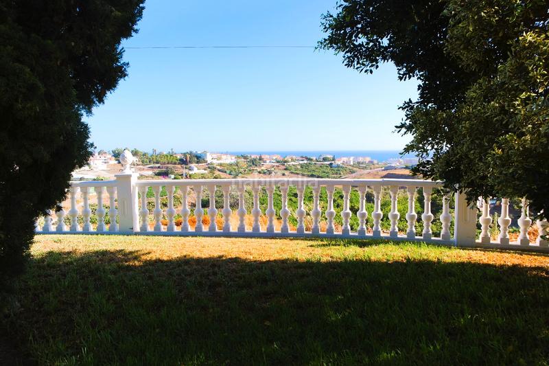 Foto 44736a43-4ae8-40a5-82b7-067dd9dc922b. Chalet en avenida los aguacates 20 exclusivo chalet costa: un refugio de lujo y tranquilidad con vistas al mar en Torrox
