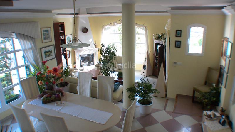 Foto f5272d80-0d95-4660-918b-5a4801a4ba91. Chalet en avenida los aguacates 20 exclusivo chalet costa: un refugio de lujo y tranquilidad con vistas al mar en Torrox