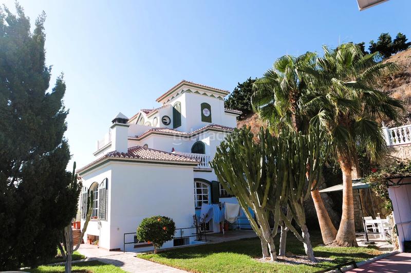 Foto fcd360c0-5a7a-418a-b756-4b55e56f7713. Chalet en avenida los aguacates 20 exclusivo chalet costa: un refugio de lujo y tranquilidad con vistas al mar en Torrox