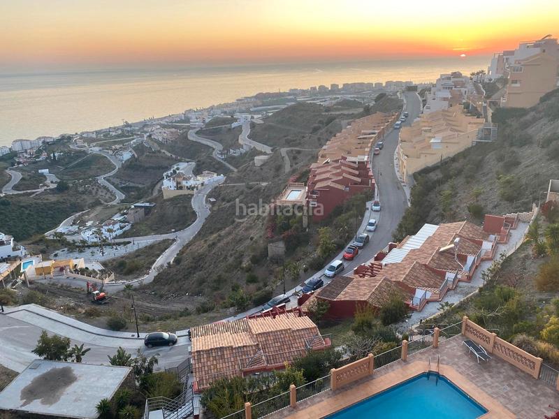 Foto 8929290b-e994-4efc-ab90-33cb63cce807. Casa aparellada a avenida los poetas 106 a El Peñoncillo Torrox