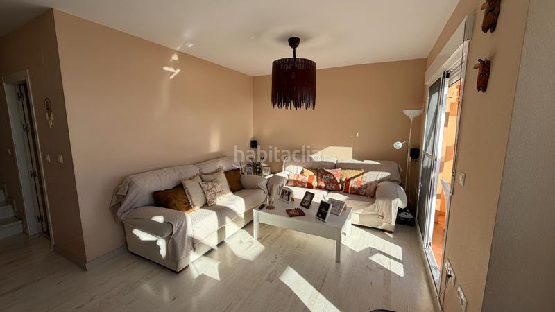 Foto b1849172-5f45-4848-b8fb-4be7ae529dc5. Casa aparellada a avenida los poetas 106 a El Peñoncillo Torrox