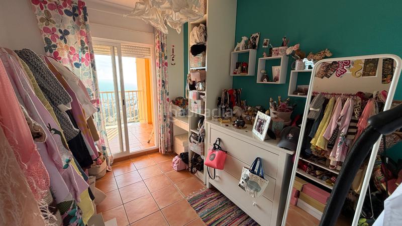 Foto fc914195-3168-4e0d-8f90-ea0524456763. Casa aparellada a avenida los poetas 106 a El Peñoncillo Torrox