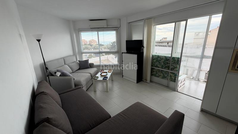 Foto c5259857-190a-4cea-b1e0-2e9eaf84f64e. Estudi a avenida el faro 13 a Centro Internacional Torrox