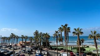 Estudi en Avenida el faro 13. oportunidad en torrox costa! estudio reformado con vistas al ma