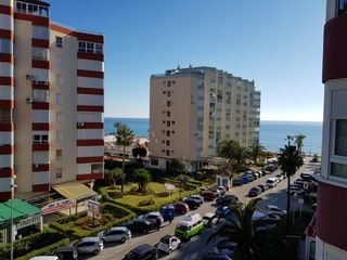 Pis en Avenida am�rica 2. Apartamento de un dormitorio con vistas al mar.