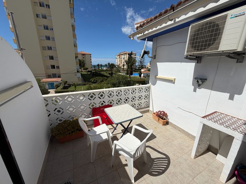 Foto 0d445de9-9095-44a0-82ba-f6212f16902f. Pis a avenida las antillas 1 a Laguna Beach Torrox