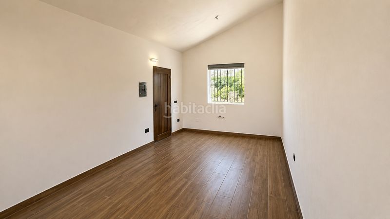 Foto 1fe83ec8-7d7a-417e-a40c-5bd8d7f1a0c2. Masia amb aparcament a Torrox pueblo Torrox