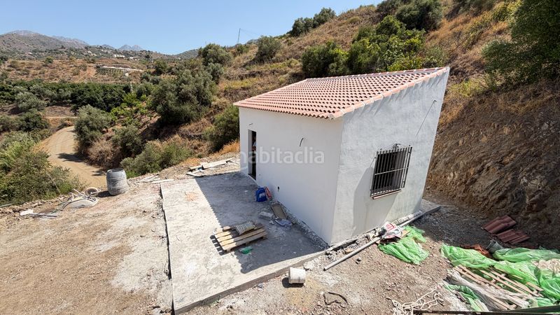 Foto 7f35177d-7c5a-4fb3-828b-0ac5374e20fa. Masia amb aparcament a Torrox pueblo Torrox