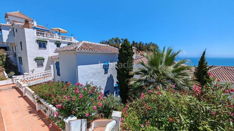 Foto 9f4f5b8d-1657-44db-a8df-48c4c14491c2. Xalet amb xemeneia piscina a El Peñoncillo Torrox