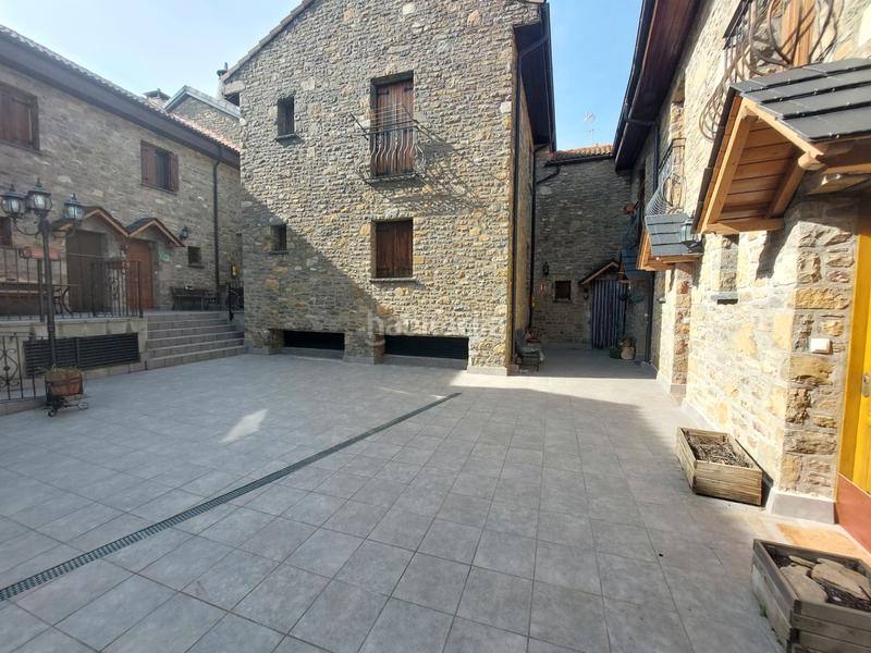 Foto d8c47911-b4bb-445e-aa15-5283cf06427b. Casa pareada casa en venta en barós, en Poblaciones Sur Jaca