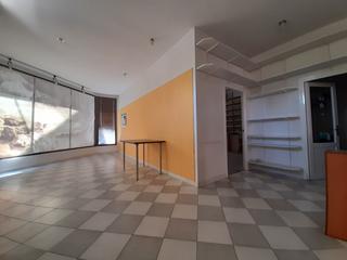 Geschäftsraum in Calle murillo 10. Local en venta, puente sardas sabiñánigo