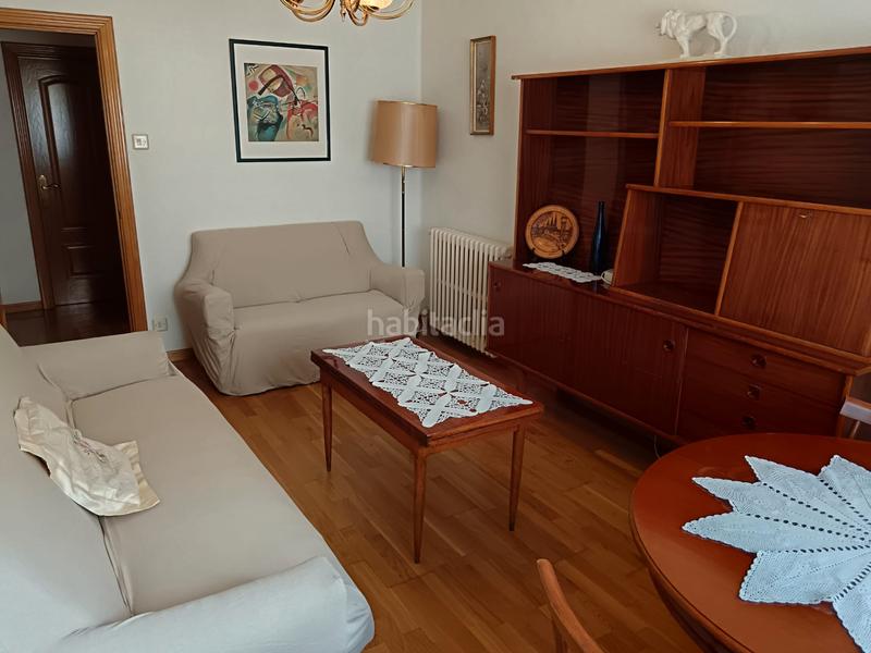 Foto afc4d727-ff81-4b62-96a3-eb92fb41c3c3. Piso en calle san juan de la peña 1 piso céntrico en venta en Sabiñánigo