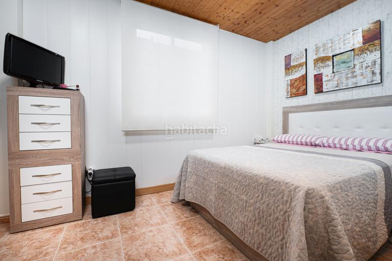 Foto b90f8bb7-78ce-46d6-8175-3ab76bd1914f. Casa adossada a avenida del ejército 76 a sardas - puente de Sabiñánigo Sabiñánigo