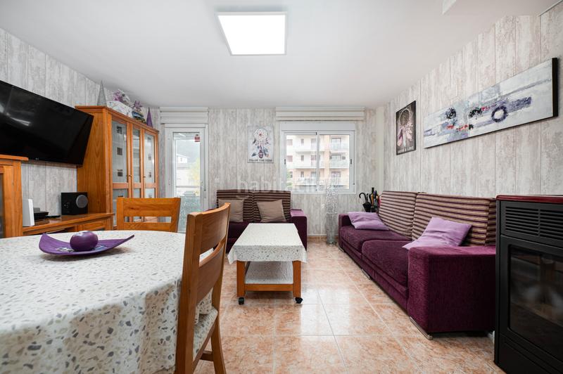 Foto c392dc63-9894-4f6a-aa38-cd576bd4399d. Casa adossada a avenida del ejército 76 a sardas - puente de Sabiñánigo Sabiñánigo