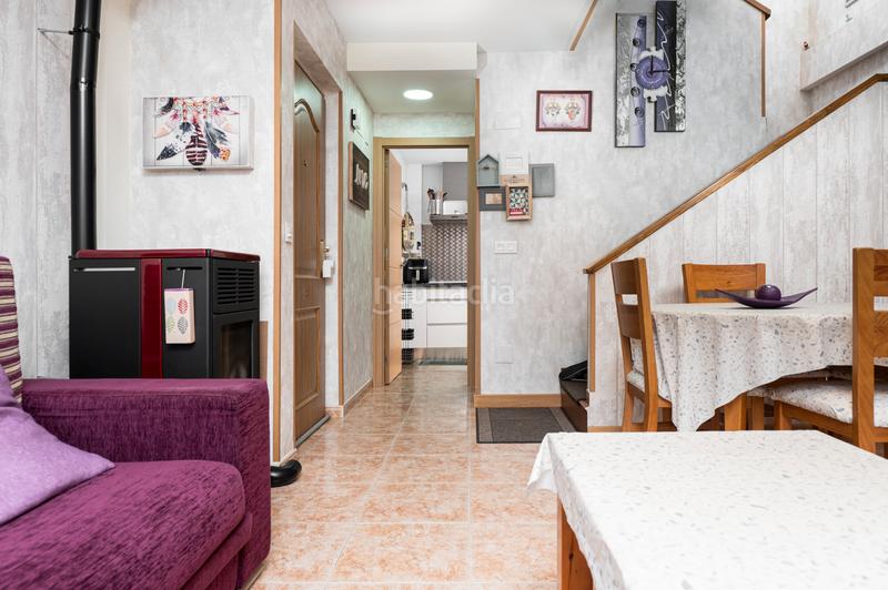 Foto ec6d824c-22e4-4223-9b45-dad1148950ce. Casa adossada a avenida del ejército 76 a sardas - puente de Sabiñánigo Sabiñánigo