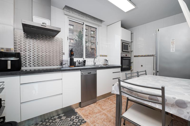 Foto bfe54d87-d841-4460-90b9-5ccbecc2f71b. Reihenhaus in avenida del ejército 76 in sardas - puente de Sabiñánigo Sabiñánigo