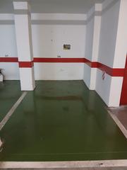 Aparcament cotxe a Calle coli escalona, leonardo 50