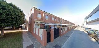 Haus in Núcleo urbano. Oportunidad en el centro de chiclana!   unifamiliar con patio y