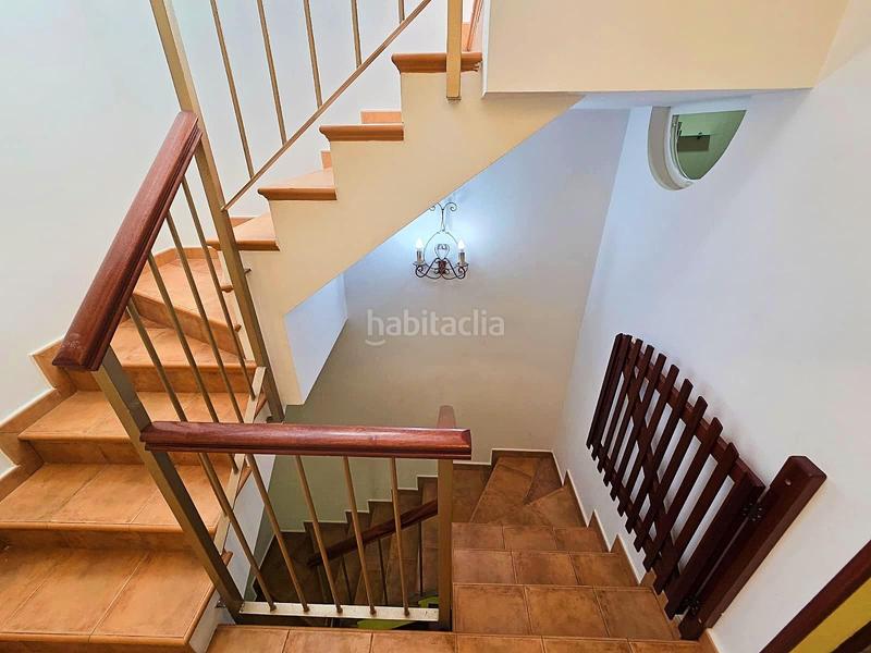 Foto 42b9c0b0-71f4-45fb-b435-8b8ba5245e38. Casa adosada excelente unifamiliar en zona fuente amarga , chiclana en Chiclana de la Frontera