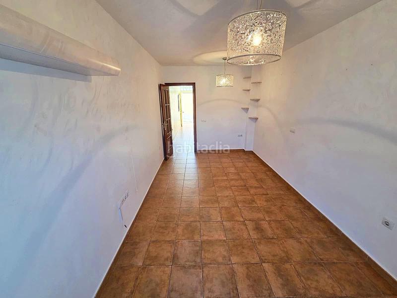 Foto adeabf7f-4374-425a-bfcb-6f80ce42d8b8. Casa adosada excelente unifamiliar en zona fuente amarga , chiclana en Chiclana de la Frontera