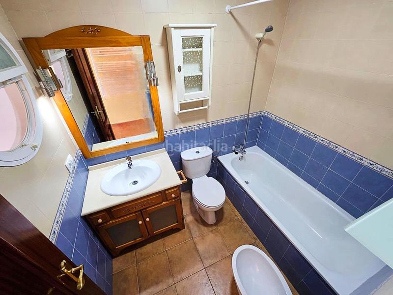 Foto bc02bd46-da63-4e3a-ae40-e7b6a8891b50. Casa adosada excelente unifamiliar en zona fuente amarga , chiclana en Chiclana de la Frontera