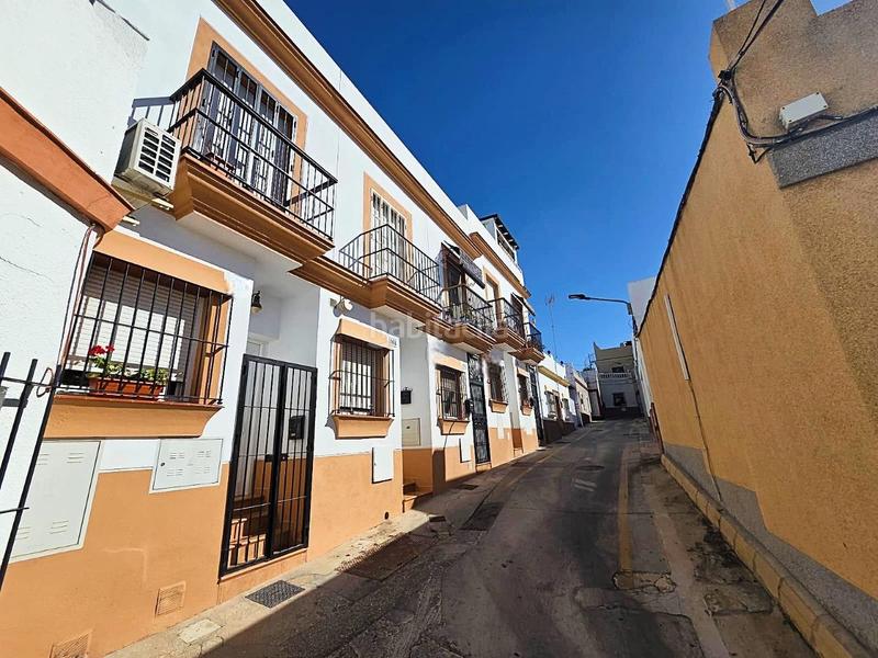 Foto d8dfb7a1-bad6-412a-a265-41947de5090a. Casa adosada excelente unifamiliar en zona fuente amarga , chiclana en Chiclana de la Frontera