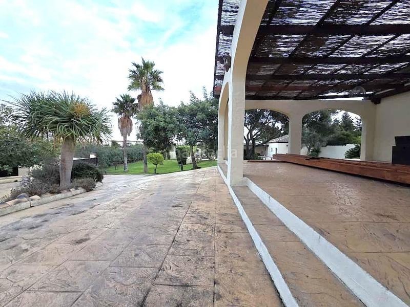 Foto 39268f8b-6390-49e6-a11a-6a2cd8ab7ac9. Chalet con parcheggio in Los Franceses - La Vega Chiclana de la Frontera