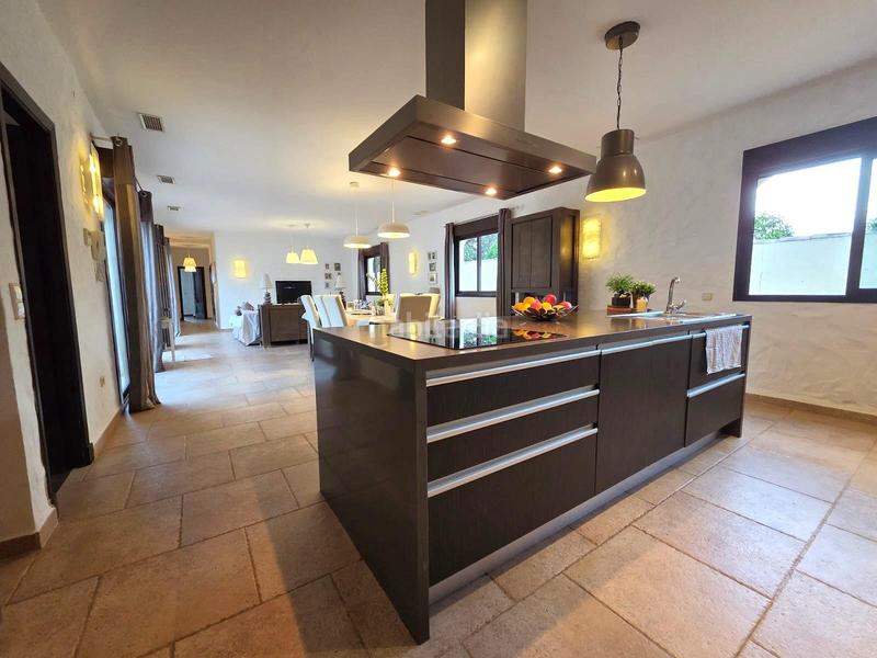 Foto 8c67d9a8-ffa0-475b-a621-dd24bd691549. Xalet amb aparcament a Los Franceses - La Vega Chiclana de la Frontera