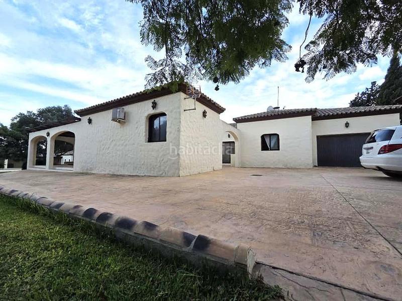 Foto cf47c5a3-474f-427e-9488-a87a4d4d308e. Chalet con parcheggio in Los Franceses - La Vega Chiclana de la Frontera