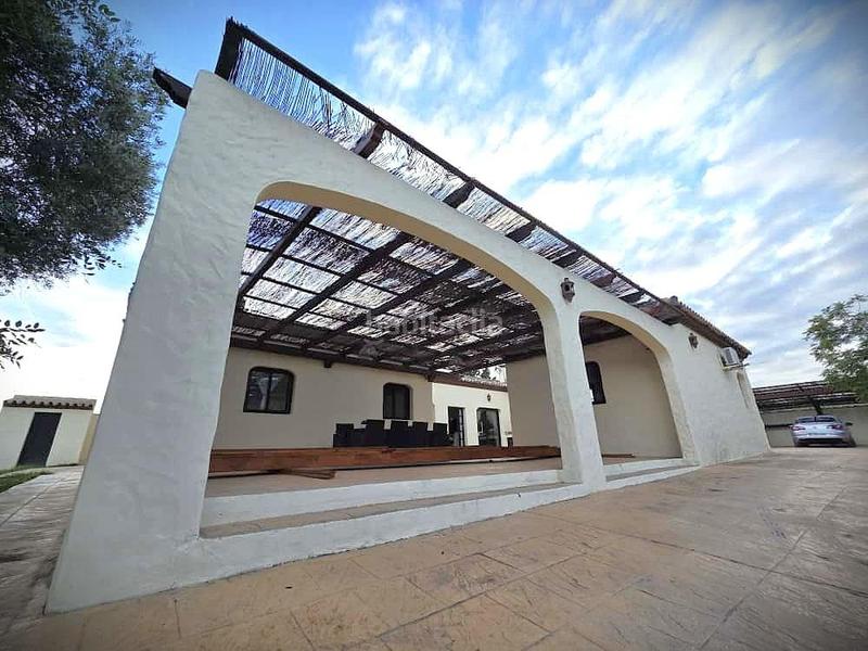 Foto d347158a-b0ec-42c2-95e2-84bb779e366d. Chalet con parcheggio in Los Franceses - La Vega Chiclana de la Frontera