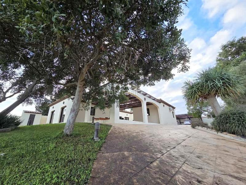 Foto deb8485b-3c1b-4608-a8c8-a66594e462e3. Xalet amb aparcament a Los Franceses - La Vega Chiclana de la Frontera
