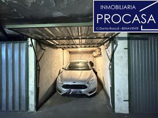 Autoparkplatz in Benavente