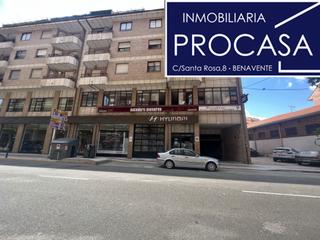 Aparcament cotxe a Benavente