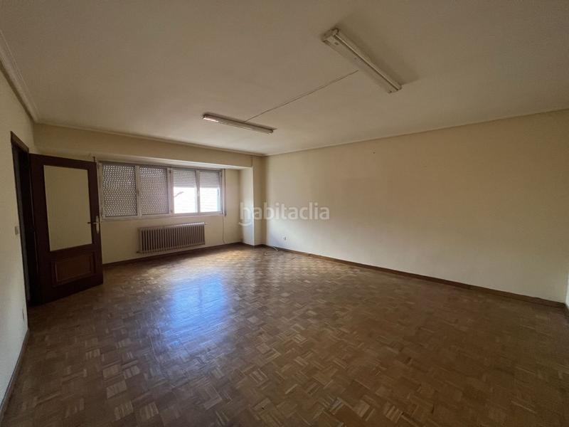 Foto ef98fa14-00c3-4c3e-9767-59e29f808877. Pis a Benavente